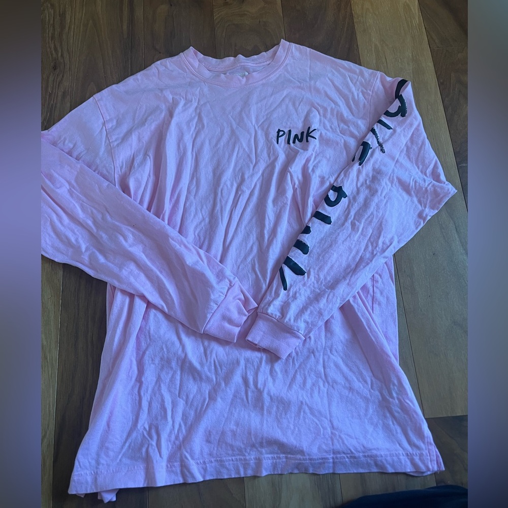 PINK Victoria's Secret Light Pink Long Sleeve Tee